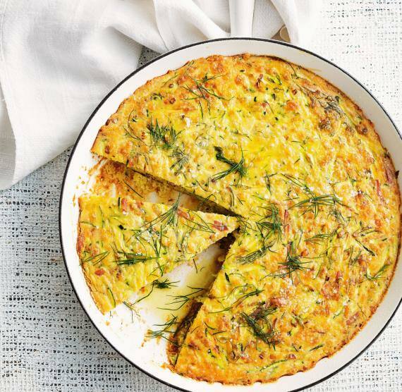 Zucchini-Speck-Frittata in Auflaufform