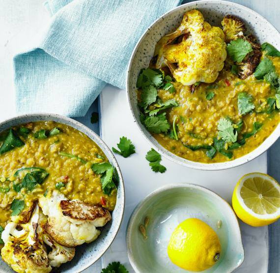 Veganes Dal mit Blumenkohl