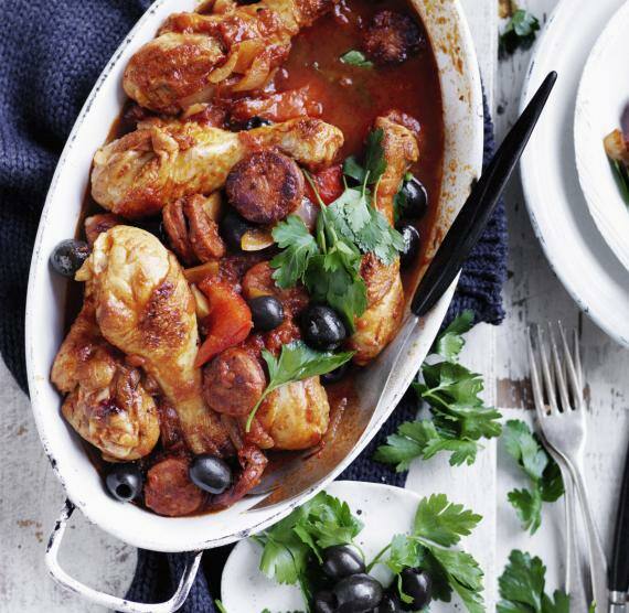 Spanische Chorizo-Gemüse-Pfanne mit Ei | Lowcarb.de