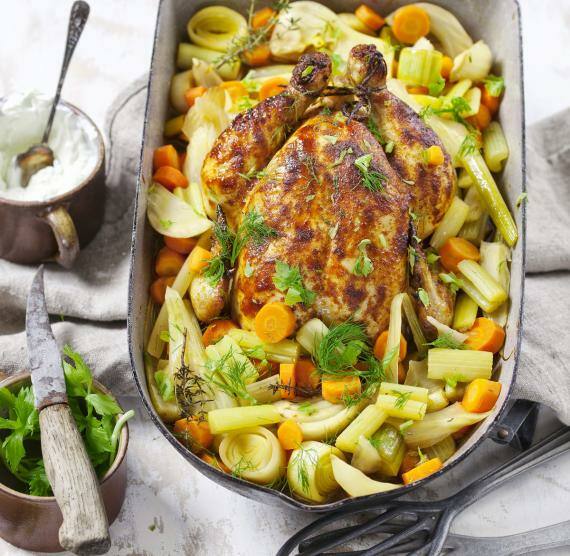 Hähnchen mit Gemüse in Auflaufform