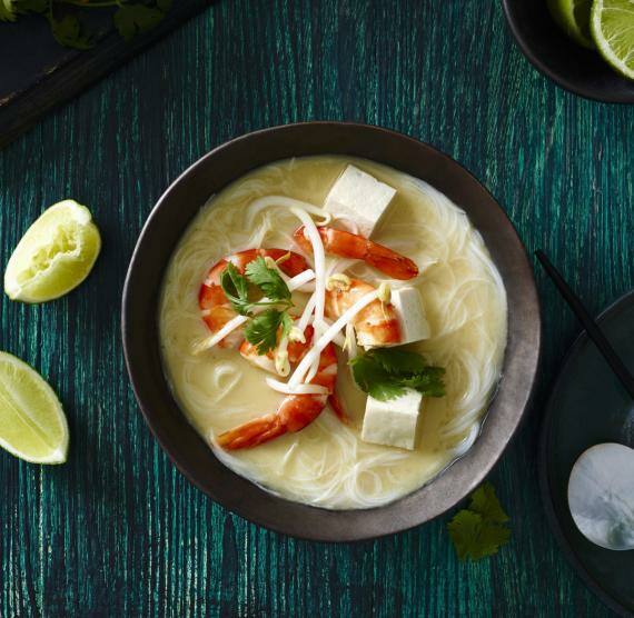 Cremige Suppe mit Garnel